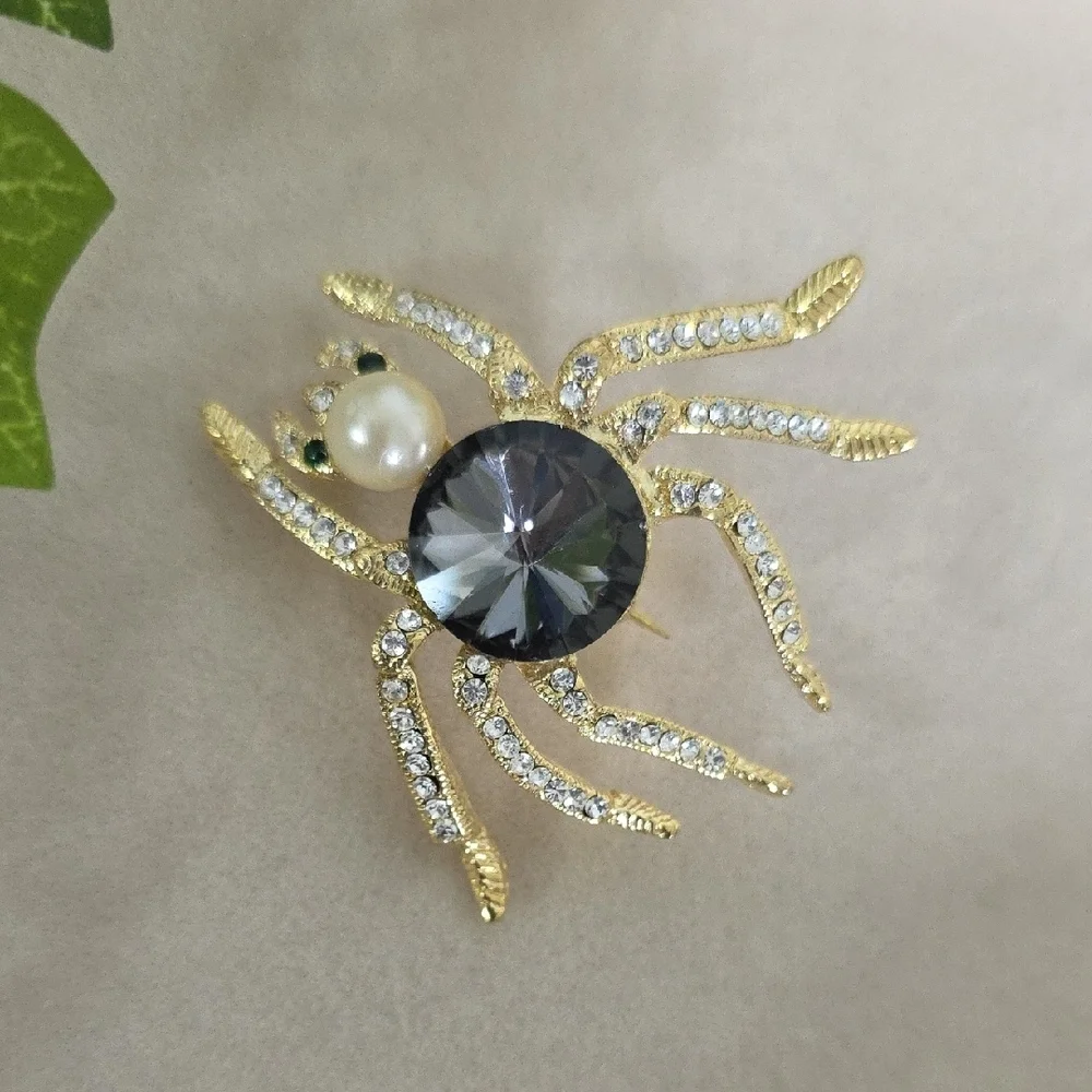 Gold With Rhinestones Spider Brooch Pin - Picture 2 of 7